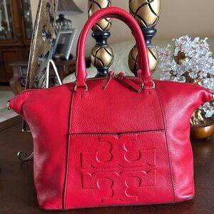 ❤️NWT Tory Burch Bombe-T Medium Satchel
Last one!